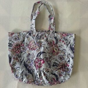 NWOT Vera Bradley Large Waterproof Tote